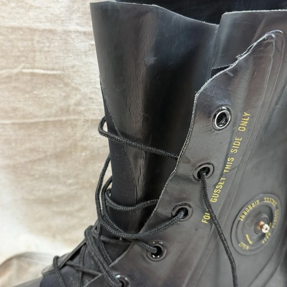 Bata Mickey Mouse Boots 9R Military Issue Extreme Cold Weather (-20F) Unissued